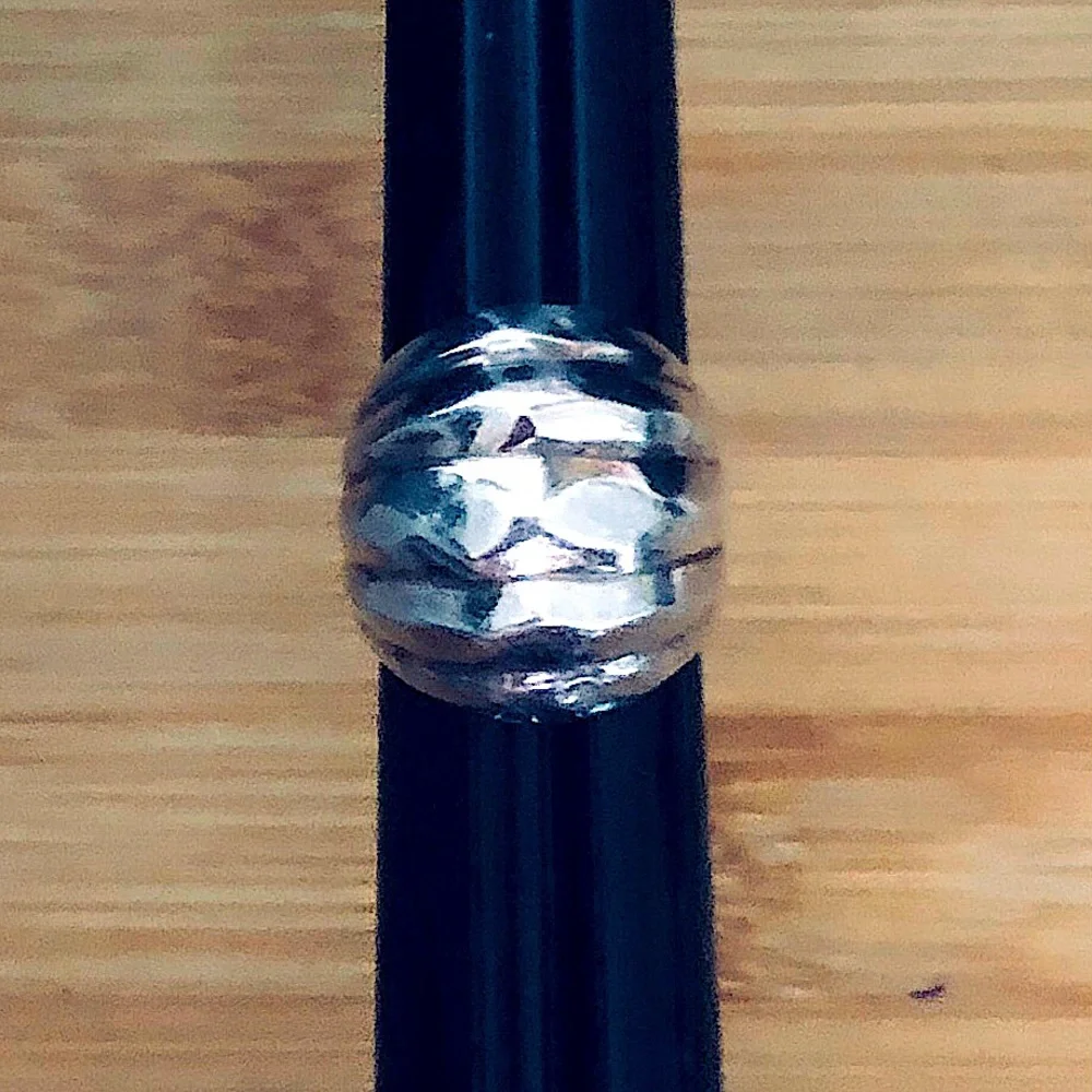 $64  Designer Estate Ring  Sterling Silver  Size 7  Hallmarked SU 925
